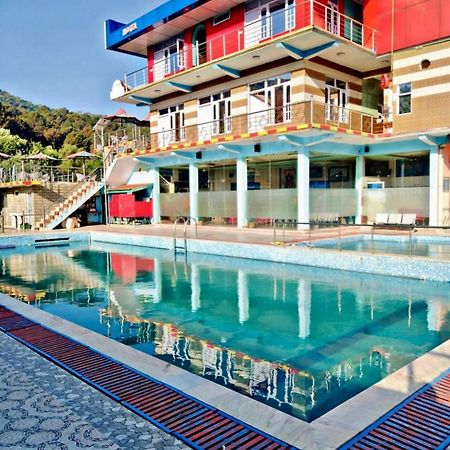 Hotel Waterland Aiju Exteriér fotografie